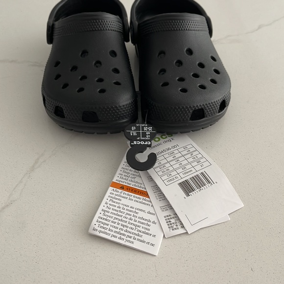 Kids classic black crocs - Picture 2 of 5